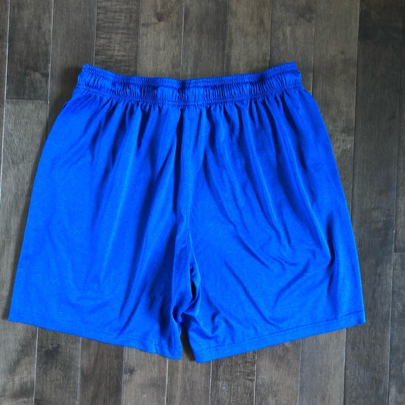 Men’s Reebok Short - Picture 3 of 3